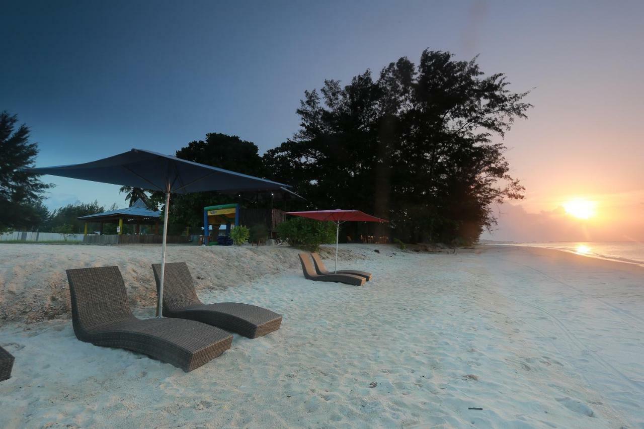 Belitung Holiday Resort Sijuk Екстериор снимка