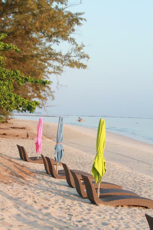 Belitung Holiday Resort Sijuk Екстериор снимка
