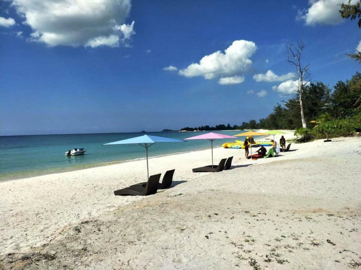 Belitung Holiday Resort Sijuk Екстериор снимка
