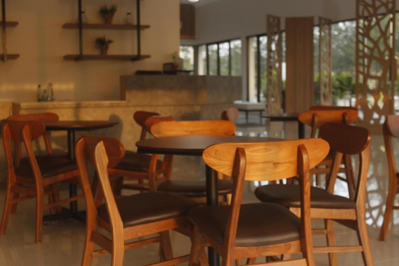 Belitung Holiday Resort Sijuk Екстериор снимка
